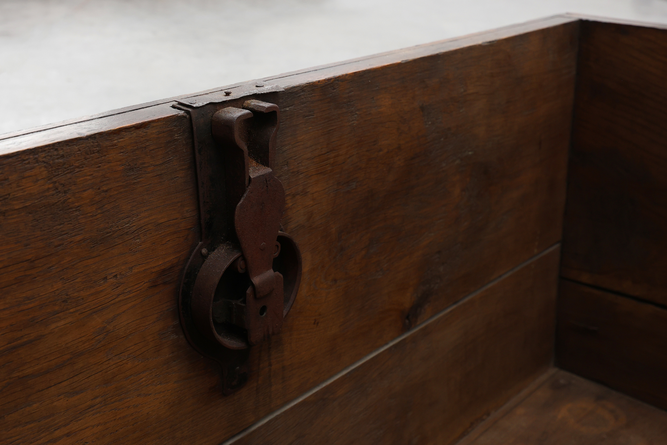 Large 18th Century Provincial oak Chest, Francethumbnail